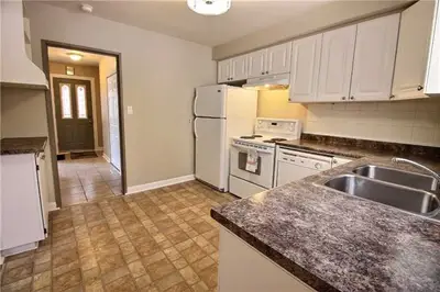 950 Portsmouth Avenue, Out of Area, ON K7M 1W9