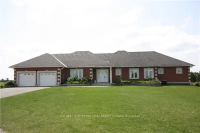 19039 Loyalist Parkway, Prince Edward County, On K0k 1t0