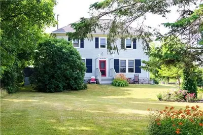 544 Cressy Bayside Road, Prince Edward County, On K0k 2t0