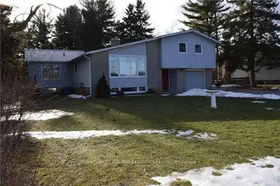 35 Talbot Street, Prince Edward County, On K0k 2t0