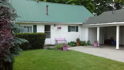 15 Lakeside Lane, Out Of Area, On N0a 1n2