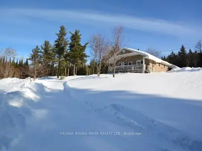 681 North Mckenzie Lake Road, South Algonquin, On K0l 2k0