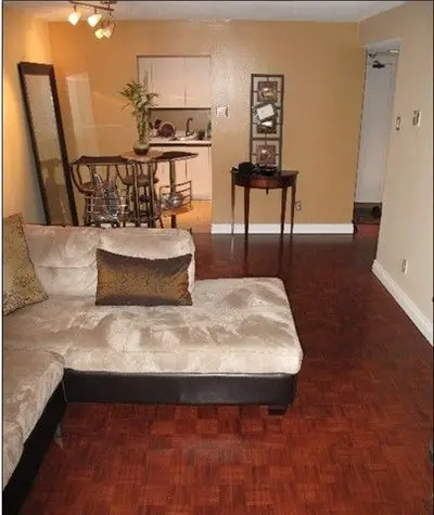 475 Laurier Avenue W #906, Ottawa Centre, ON K1R 7X1