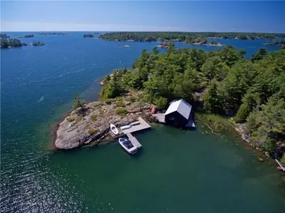 72 A96 Island, The Archipelago, On P0g 1k0