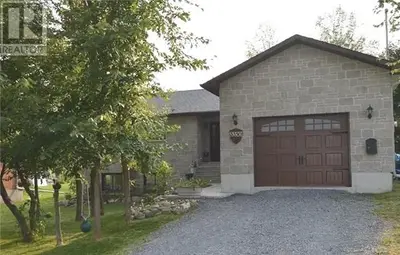3350 Bruce Street, South Stormont, On K6k 1m6
