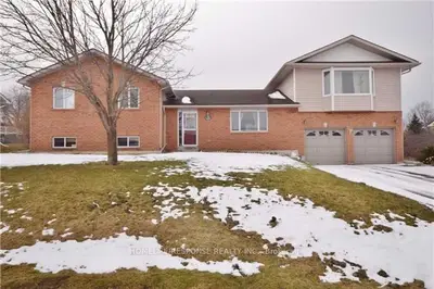 9 Mancini Drive, Kawartha Lakes, On K0m 2t0