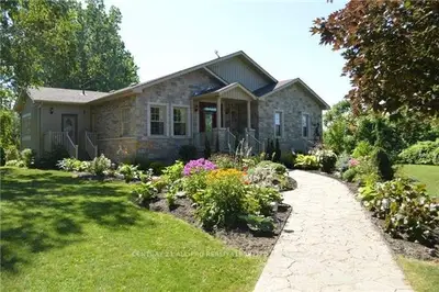 10814 Loyalist Parkway, Greater Napanee, On K0h 1g0
