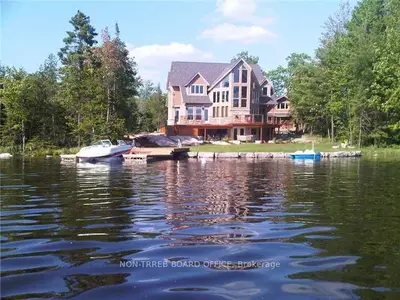 343 Philrick Drive, Trent Lakes, On K0l 1j0
