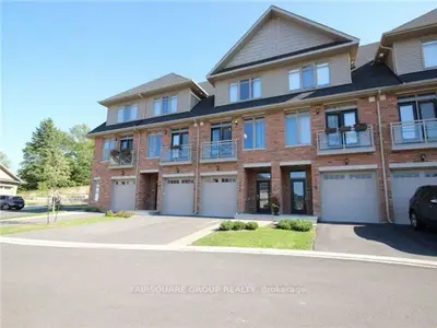 104 Lionel Point, Orleans - Cumberland And Area, On K4a 0x1