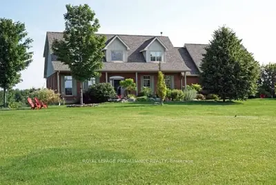 25 Kings Road Road, Prince Edward County, On K0k 1p0