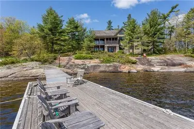 4 Island 2075 Street, Georgian Bay, On P0e 1e0