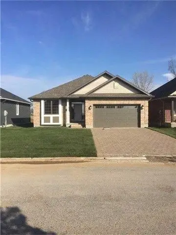 718 Bennett Crescent, Strathroy-caradoc, On N0l 1w0