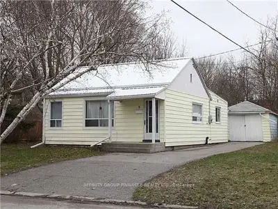 9 Churchill Crescent, Kawartha Lakes, On K9v 3y8