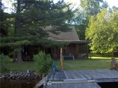 30 Mcvittie Island, Bracebridge, On P0b 1c0