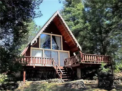 126 Peninsula Drive N, Trent Lakes, On K0m 1a0