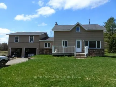 596 Lyndhurst Road, Leeds And The Thousand Islands, On K0e 1n0