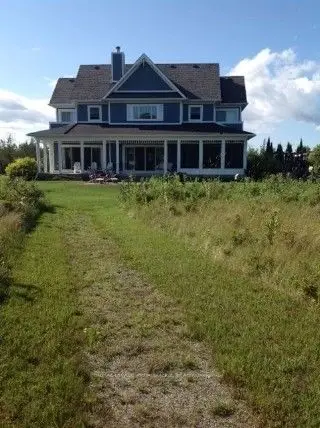 299c Duetta Road, Prince Edward County, On K0k 2p0