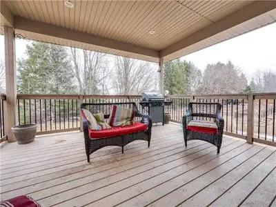 640 Lakeview Drive, Out of Area, ON N4T 0A5