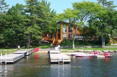 156 Prisque Road, Georgian Bay, On P0e 1e0