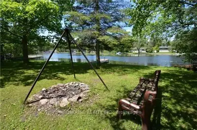 30 Fr 104a See Remarks Road, Trent Lakes, On K0m 1a0