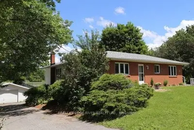 8 Lawrence Street N, Kawartha Lakes, On K9j 6x3