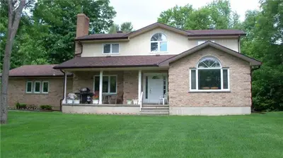5730 Calabogie Road, Greater Madawaska, On K0j 1h0