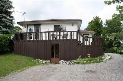25 Falls Bay Road, Trent Lakes, On K0m 1a0