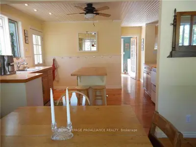 93 Bridge Street N, Prince Edward County, On K0k 2t0