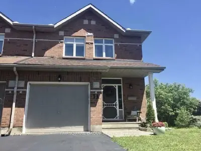 11 Mystic Pvt, Hunt Club - Windsor Park Village And Area, On K1v 1k5