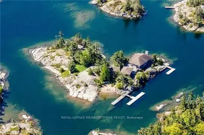 B-476 Georgian Bay Island, The Archipelago, On P2a 1t4