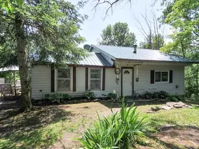 39 Nichols Cove Road, Trent Lakes, On K0m 1a0