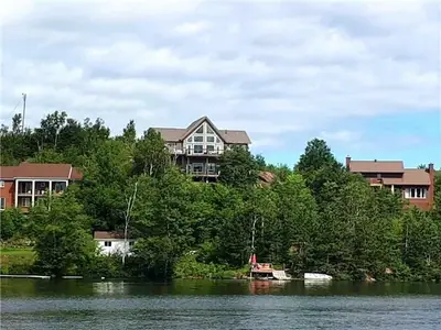 3946 Orange Road, Out of Area, ON P3G 1H6