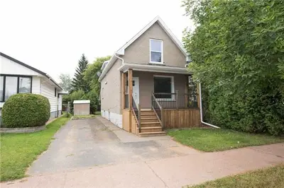 496 Empire Avenue E, Out of Area, ON P7E 4S4