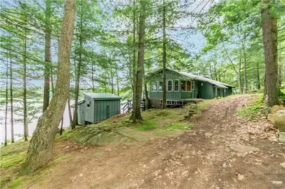 2066 Gibson Lake Road, Georgian Bay, On L0k 1s0
