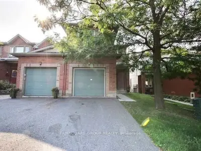 12 Borealis Crescent, Overbrook - Castleheights And Area, On K1k 4t4