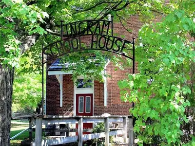 210 Cosh's Road N, Kawartha Lakes, On K0m 1a0