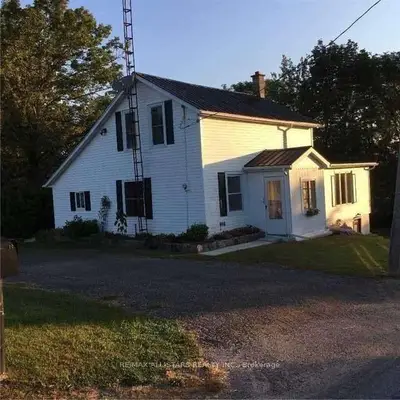 1095 Fleetwood Road, Kawartha Lakes, On L0b 1k0
