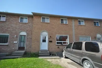 40 Rosemund Crescent, Out of Area, ON K7M 6Z4