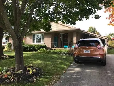 5 Andrew Drive, Kawartha Lakes, On K9v 5s2