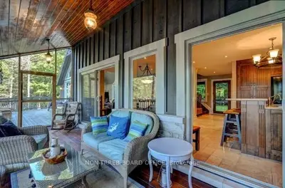 1029 Roberts Bay Road, Muskoka Lakes, On P0b 1j0