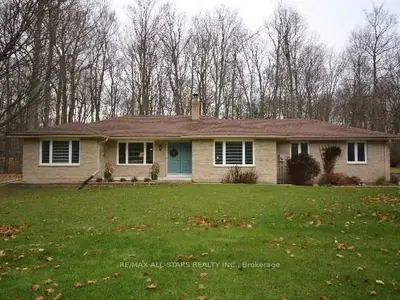 33 Golf Club Crescent E, Kawartha Lakes, On K0m 1n0