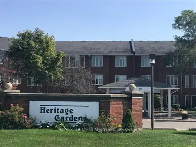 2 Heritage Way 216, Kawartha Lakes, On K9v 5p5