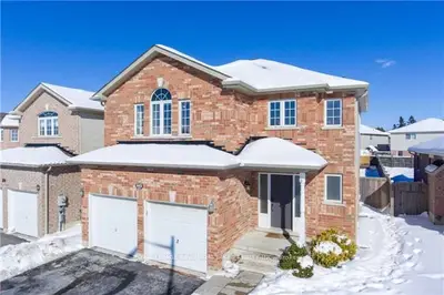 102 Sweetnam Drive, Kawartha Lakes, On K9v 0a6