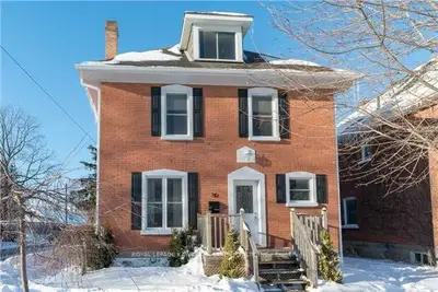 32 Elgin Street, Kawartha Lakes, On K9v 3w1