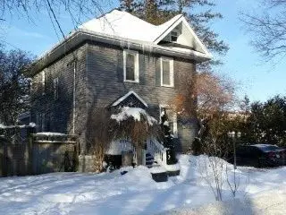 61 Adelaide Street N, Kawartha Lakes, On K9v 4l2