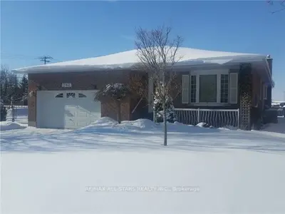 1 Frost Place, Kawartha Lakes, On K9v 5x4