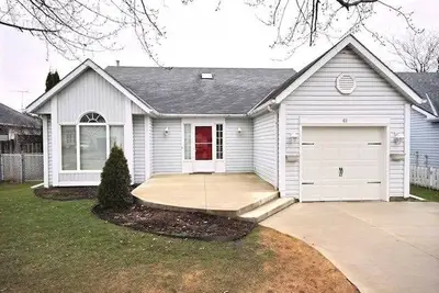 61 Leslie Avenue, Out of Area, ON N0A 1N4