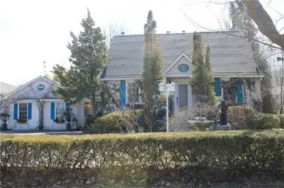 1879 Lakeshore Road, Niagara-on-the-lake, On L0s 1j0