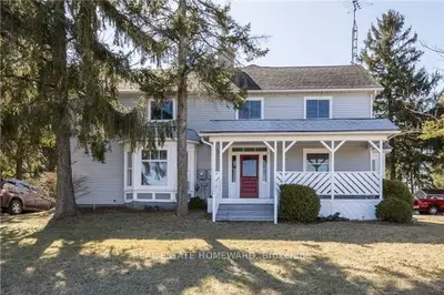 15861 Loyalist Parkway, Prince Edward County, On K0k 1g0