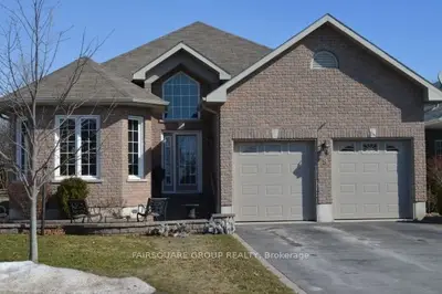 9 Claramount Court, Prince Edward County, On K0k 3l0